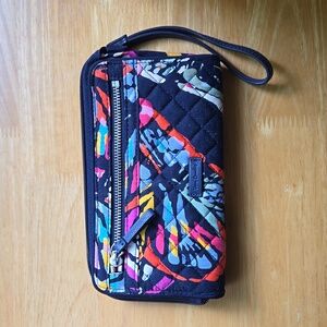 Vera Bradley "Butterfly Flutter" RFID iconic wristlet wallet, new w/o tags!